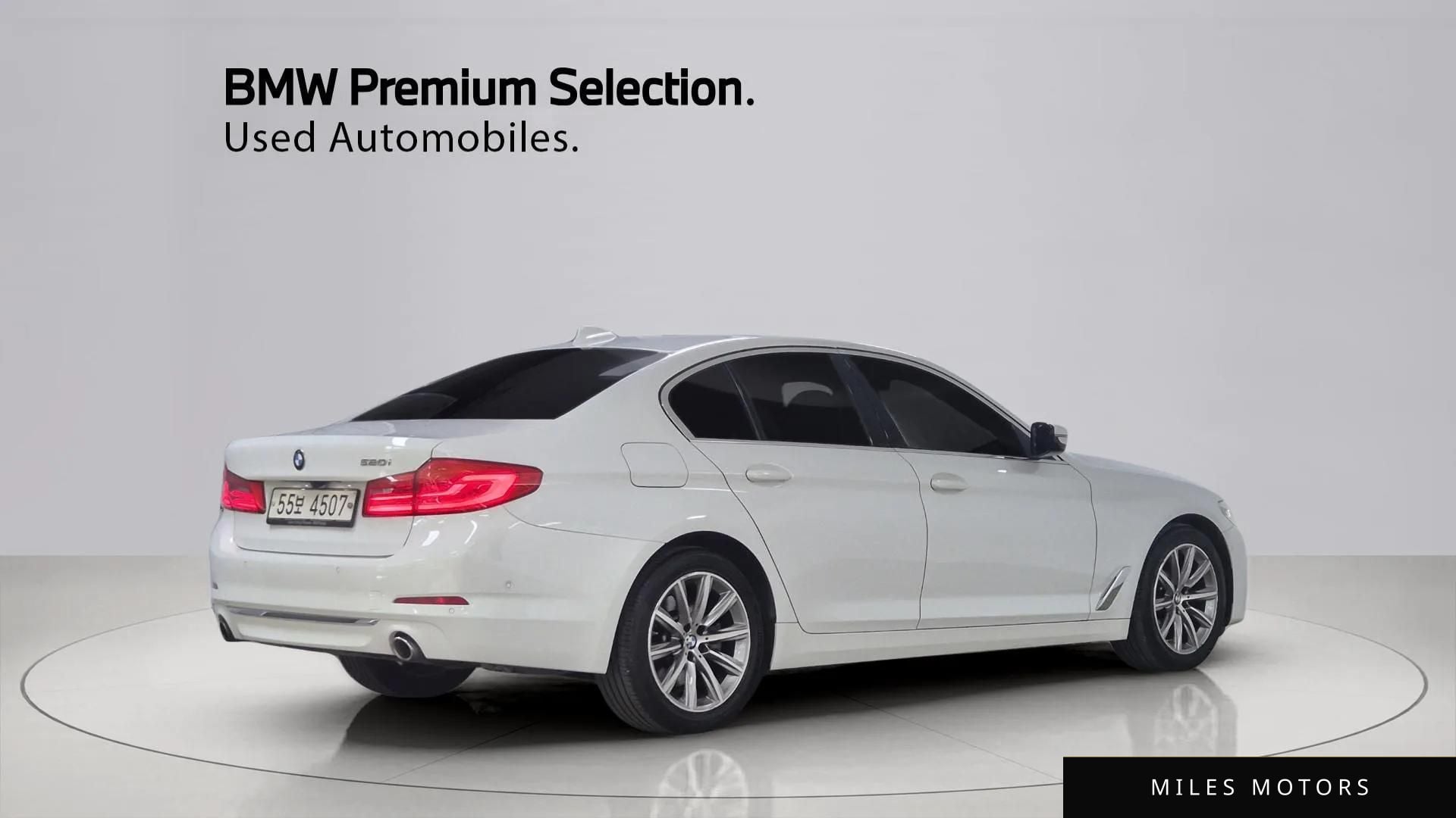 BMW 5 Series (G30) 2019 — миниатюра 2