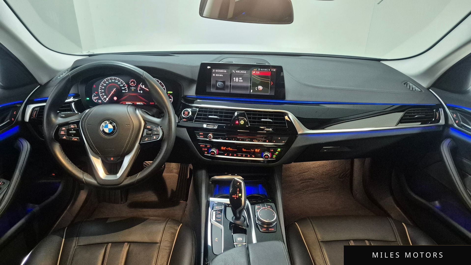 BMW 5 Series (G30) 2019 — миниатюра 7