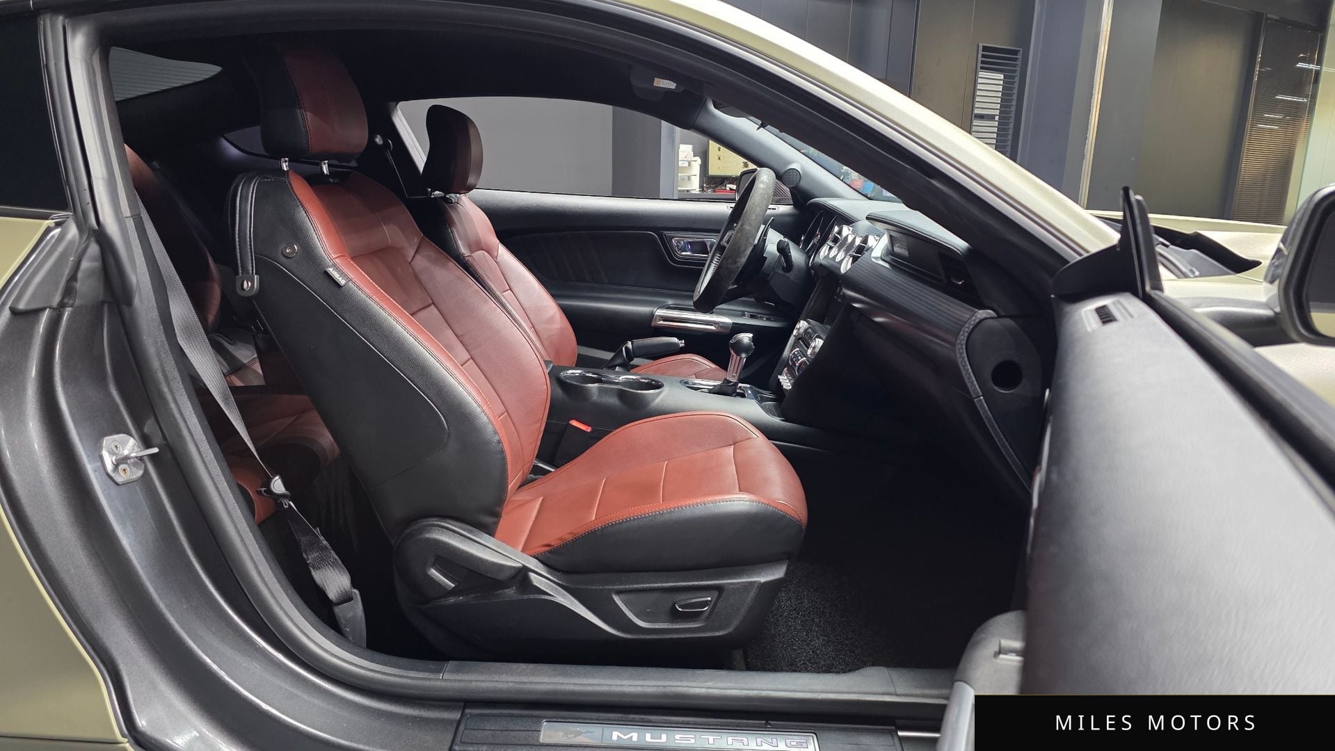 Ford 머스탱 2017 — миниатюра 11