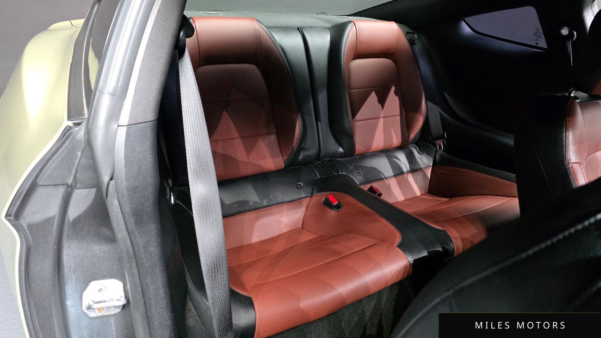 Ford 머스탱 2017 — миниатюра 12