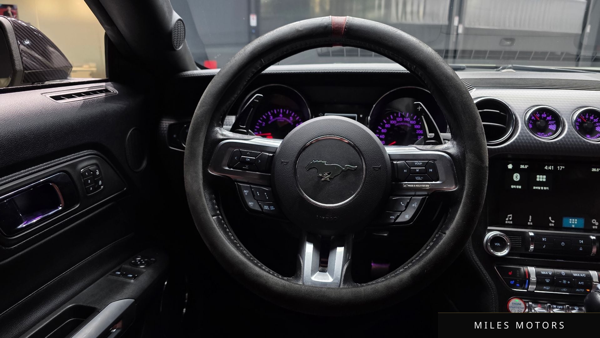 Ford 머스탱 2017 — миниатюра 13