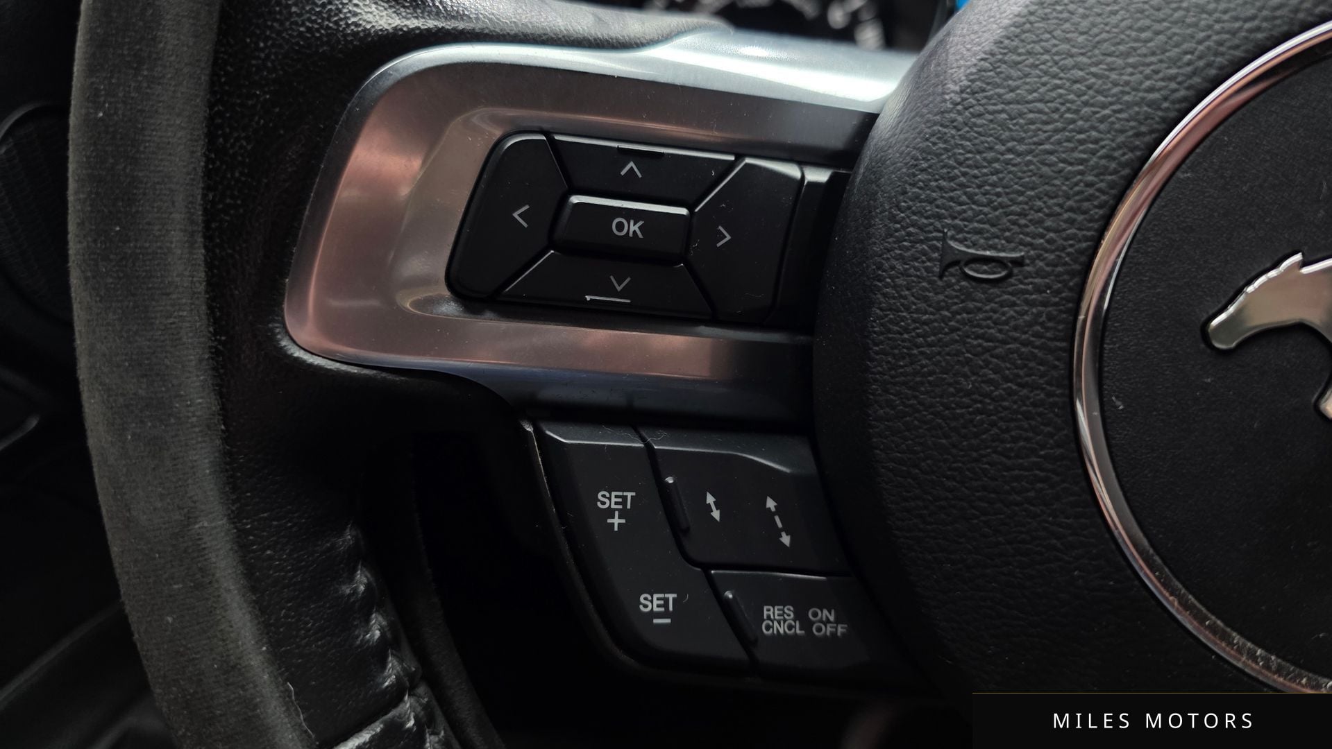 Ford 머스탱 2017 — миниатюра 18