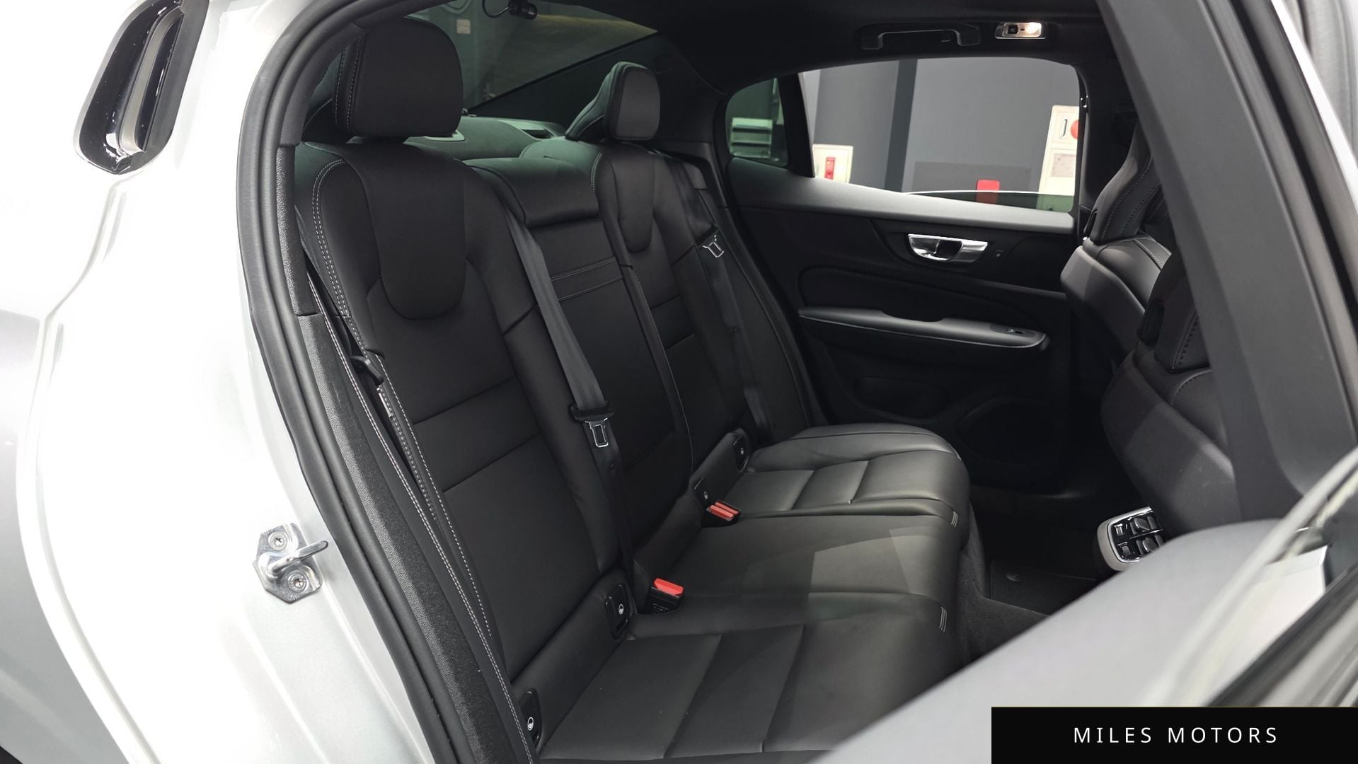 Volvo S60 2022 — миниатюра 12