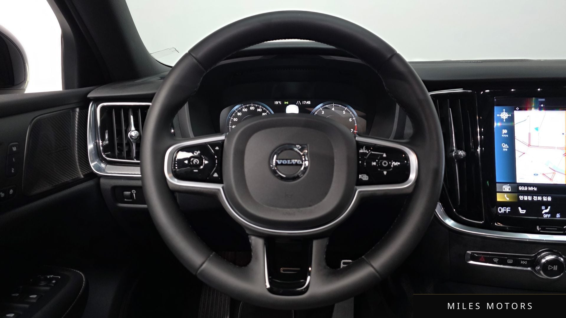 Volvo S60 2022 — миниатюра 13
