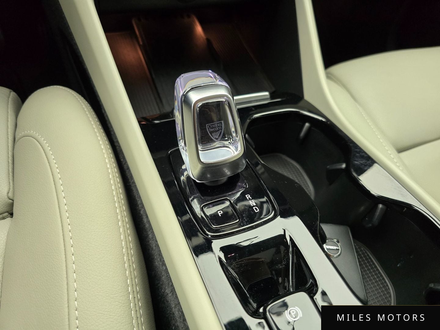Volvo XC40 2024 — миниатюра 9