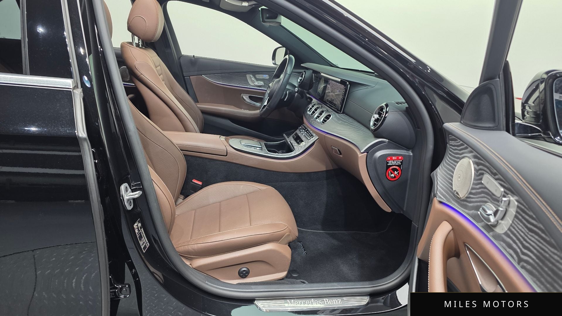 Mercedes-Benz E-클래스 W213 2022 — миниатюра 11