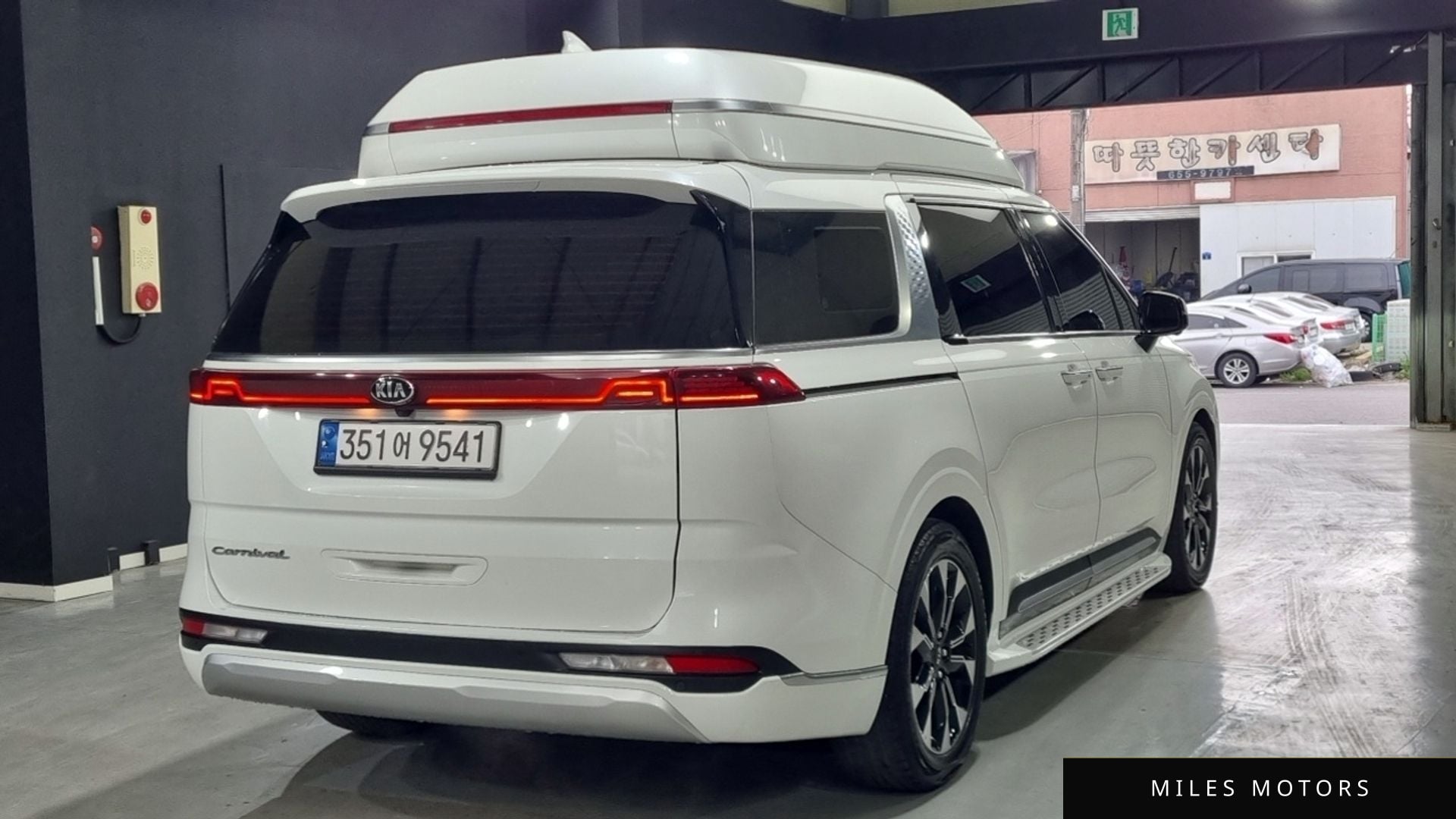 Kia Carnival 2021 — миниатюра 2