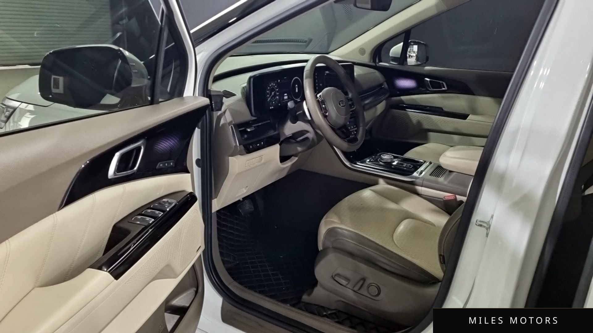 Kia Carnival 2021 — миниатюра 10