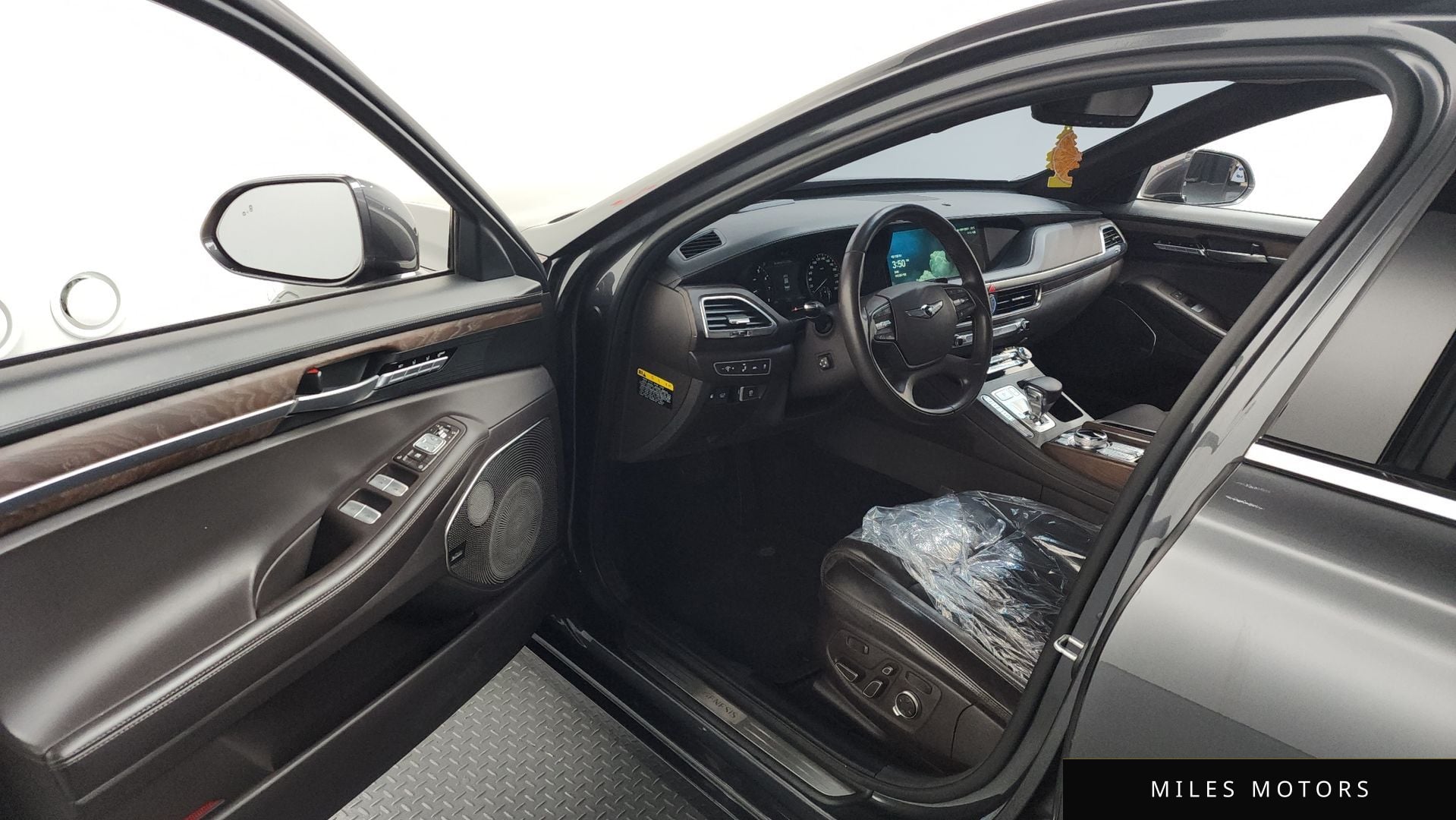 Genesis G90 2019 — миниатюра 12