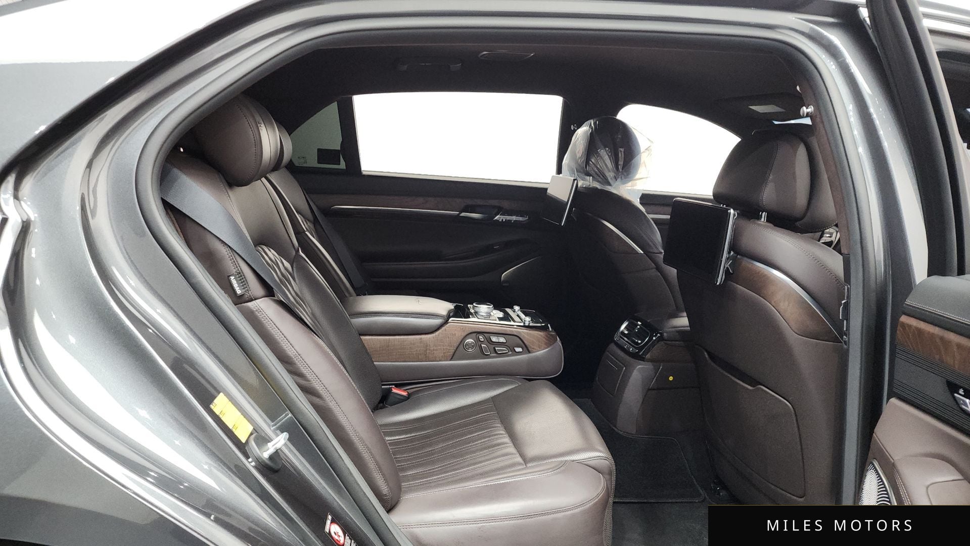 Genesis G90 2019 — миниатюра 15