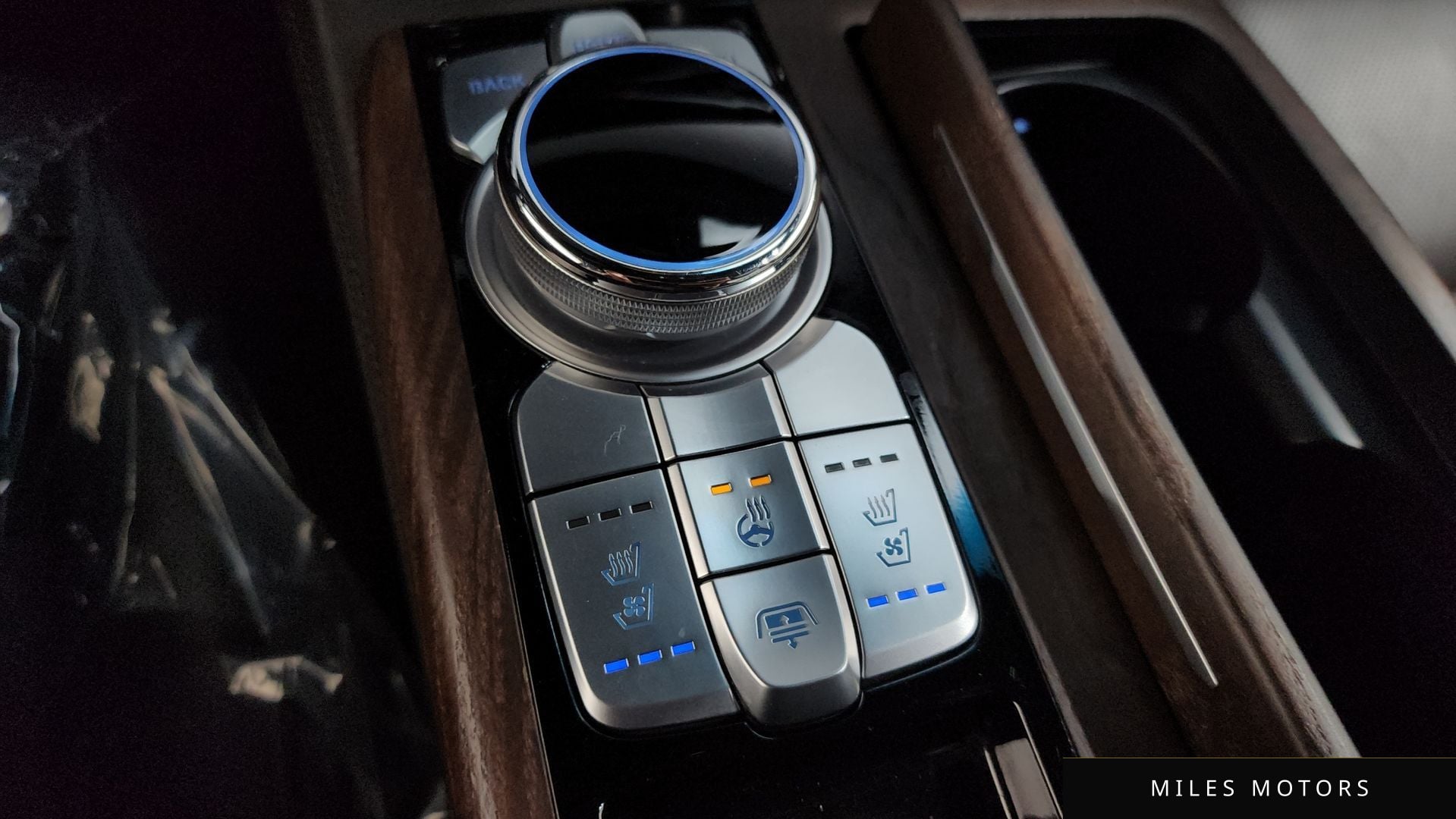 Genesis G90 2019 — миниатюра 27