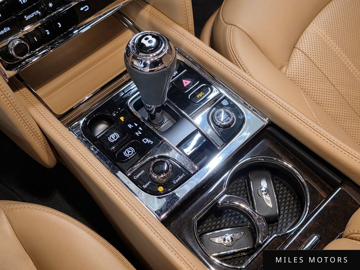 Bentley Mulsanne 2017 — миниатюра 13