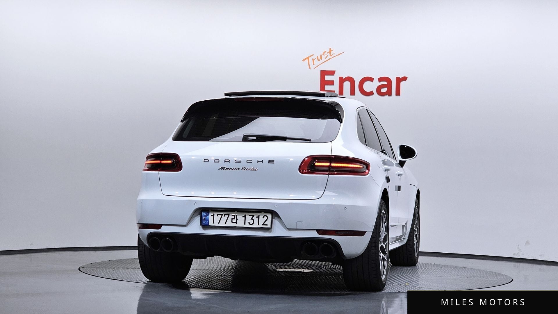 Porsche Macan 2016 — миниатюра 4