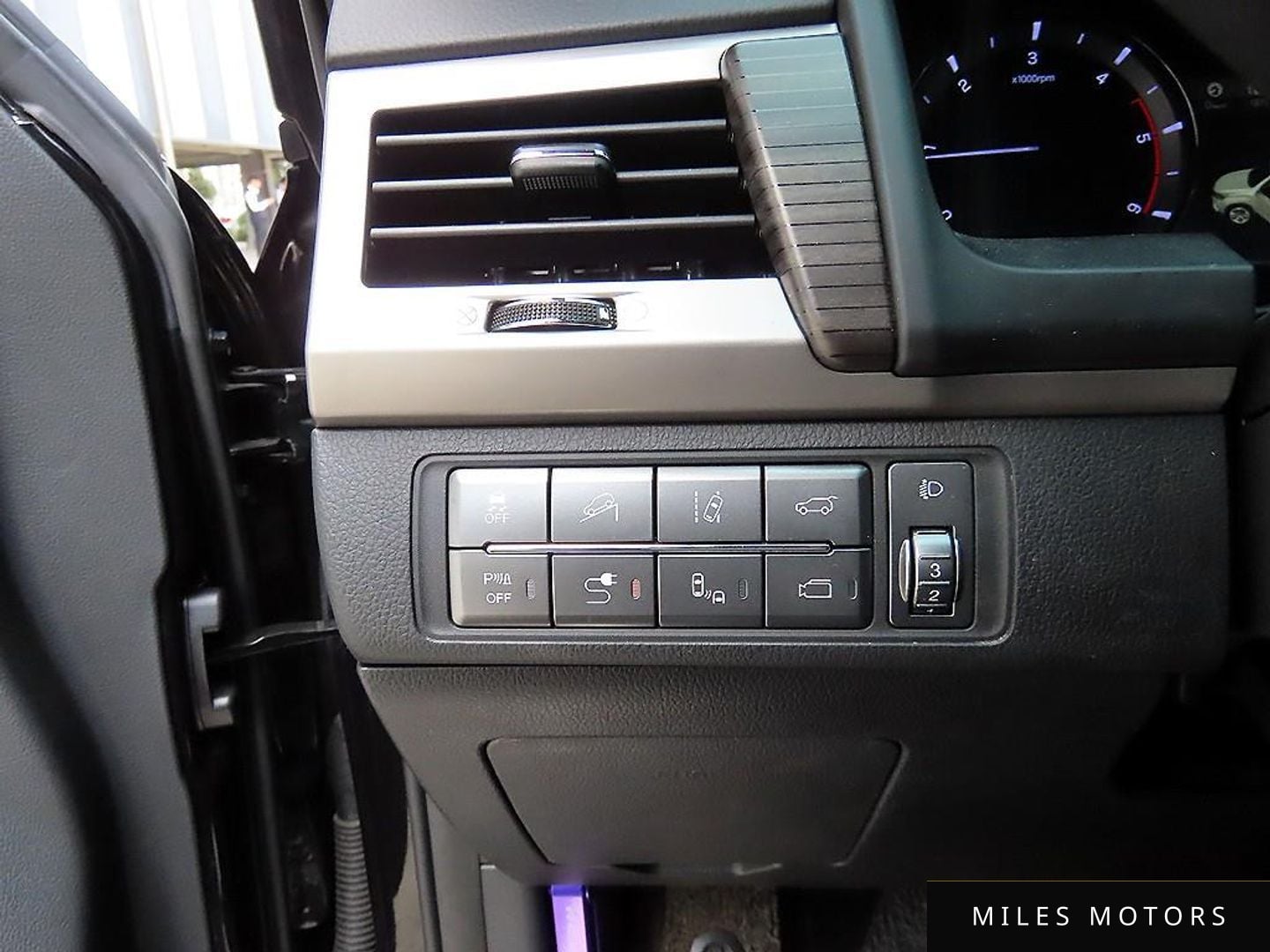 KG Mobility Rexton 2018 — миниатюра 12