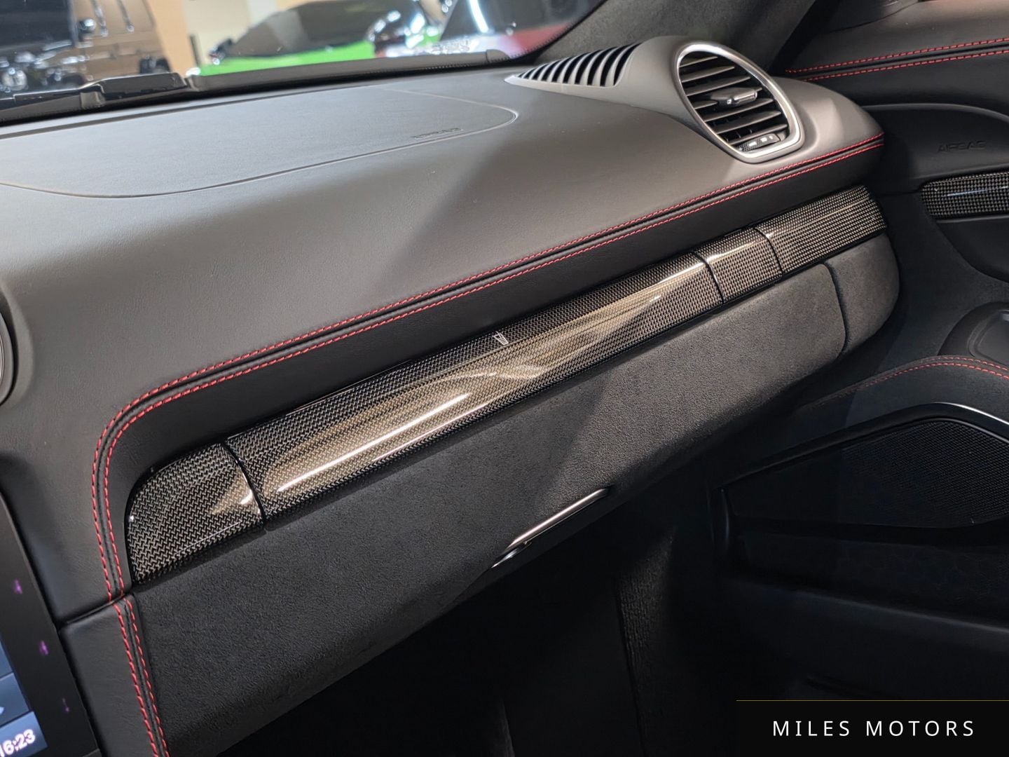 Porsche 718 카이맨 2021 — миниатюра 19
