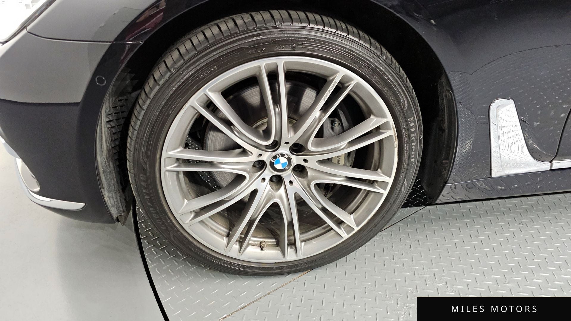 BMW 7 Series (G11) 2016 — миниатюра 5