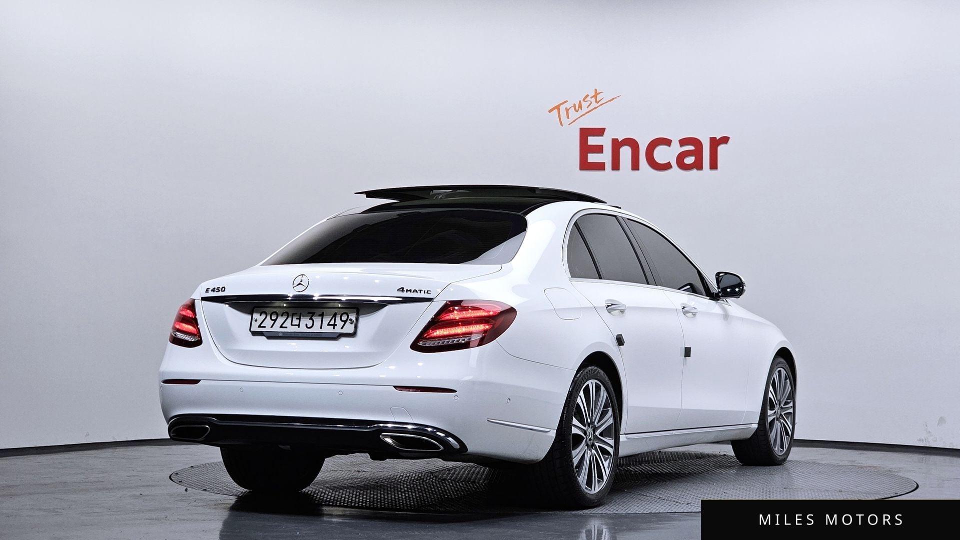 Mercedes-Benz E-Class W213 2020 — миниатюра 2