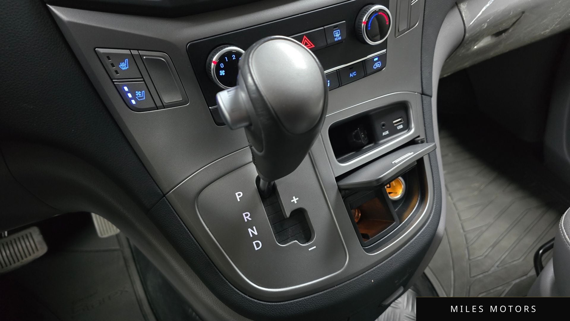 Hyundai Starex 2019 — миниатюра 12