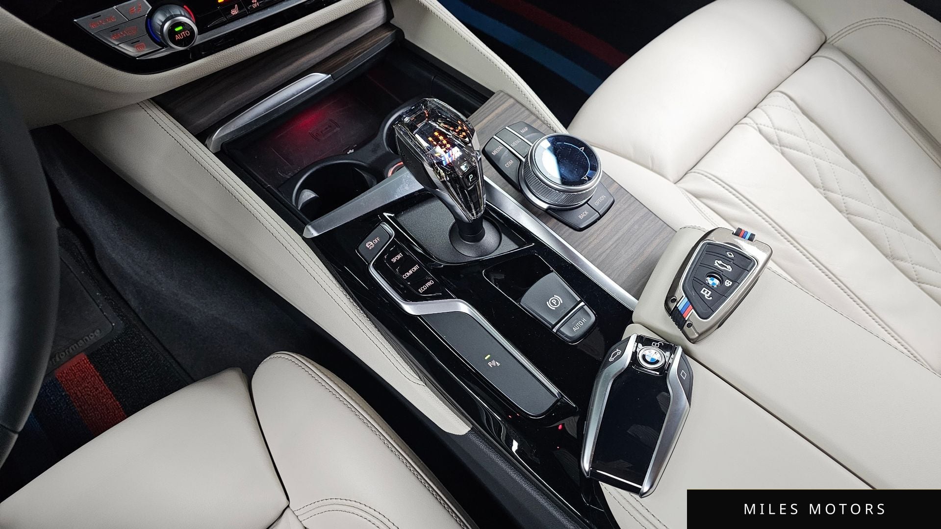 BMW 5시리즈 (G30) 2020 — миниатюра 12