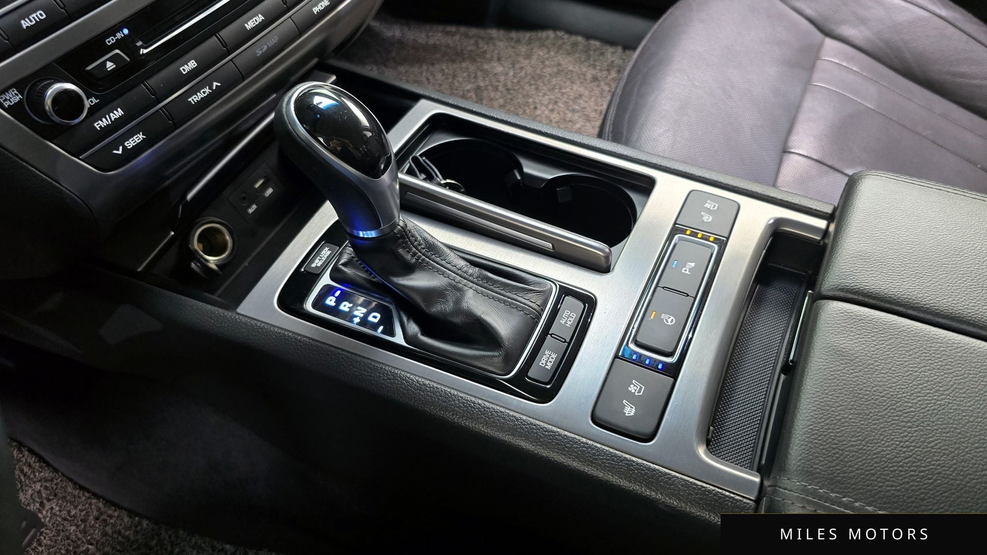 Hyundai Genesis 2016 — миниатюра 12