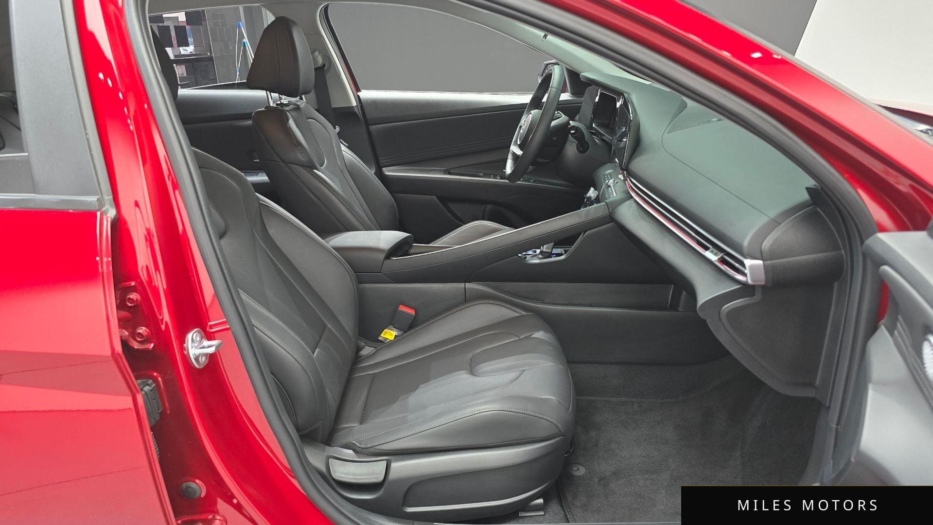 Hyundai 뉴 아반떼 (CN7) 2025 — миниатюра 17