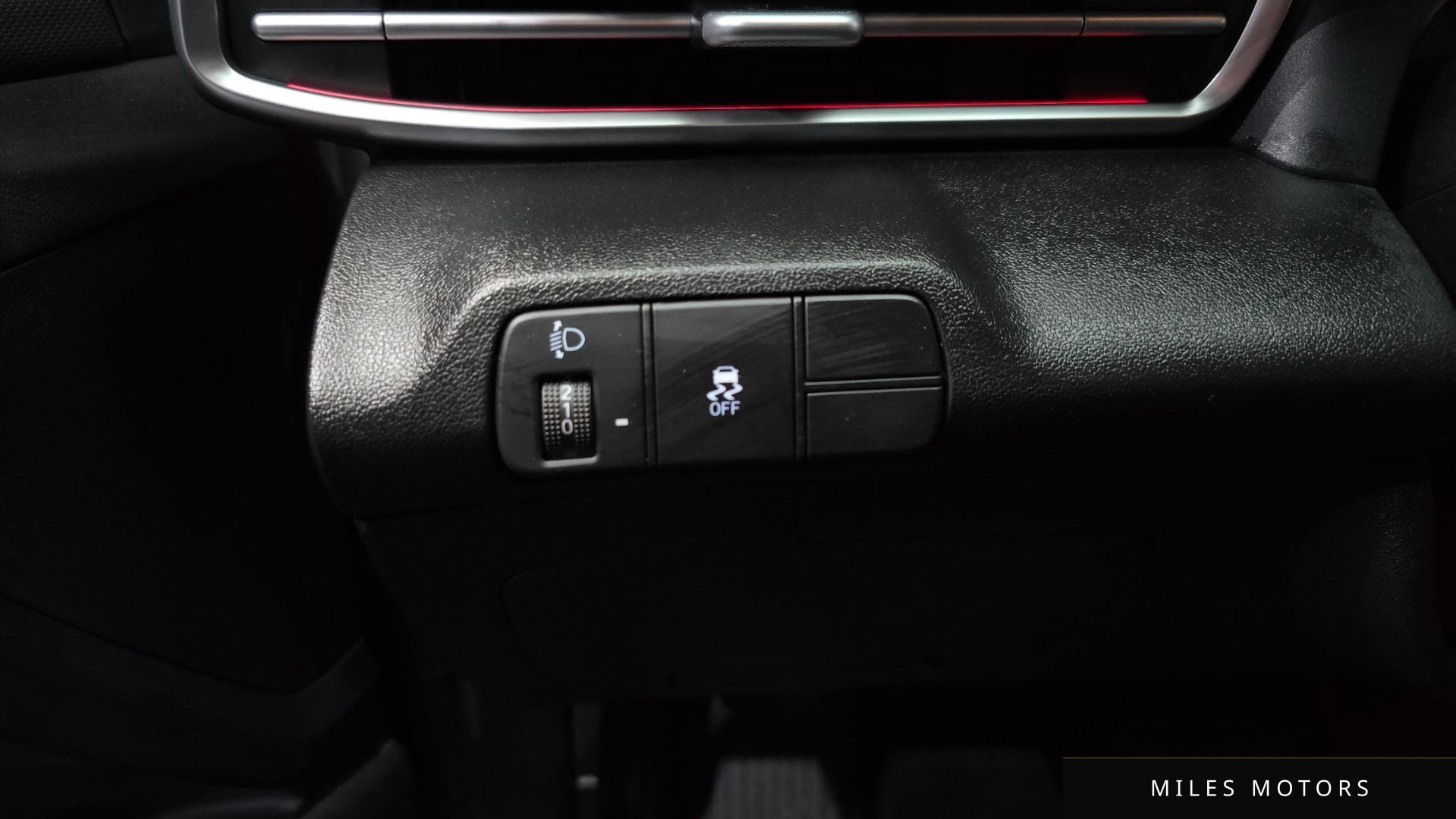 Hyundai 뉴 아반떼 (CN7) 2025 — миниатюра 30