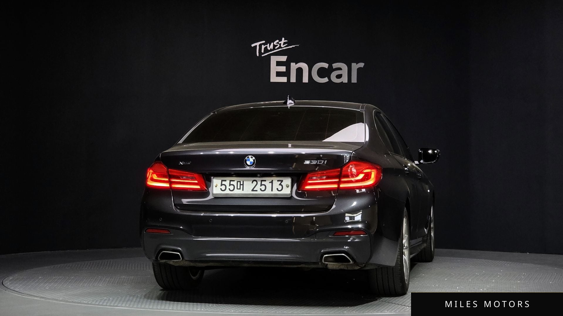 BMW 5 Series (G30) 2017 — миниатюра 4