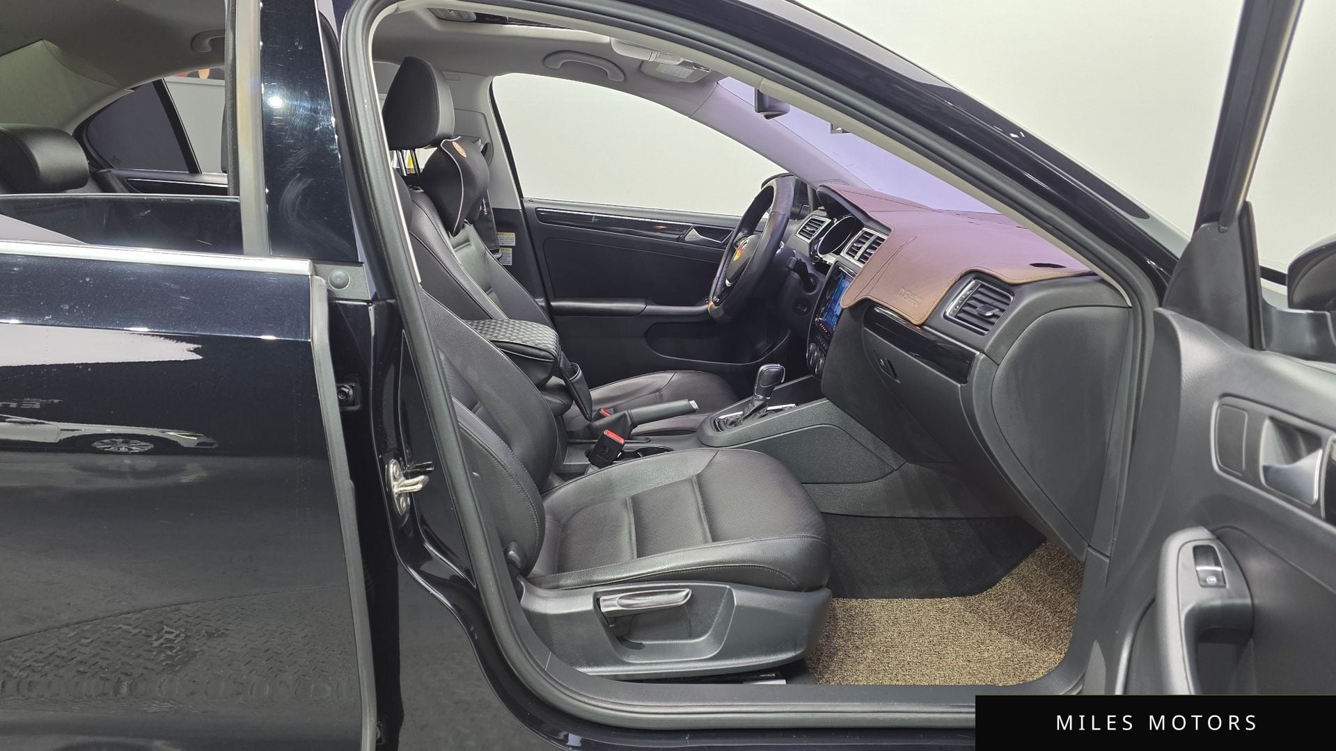 Volkswagen Jetta 2015 — миниатюра 11