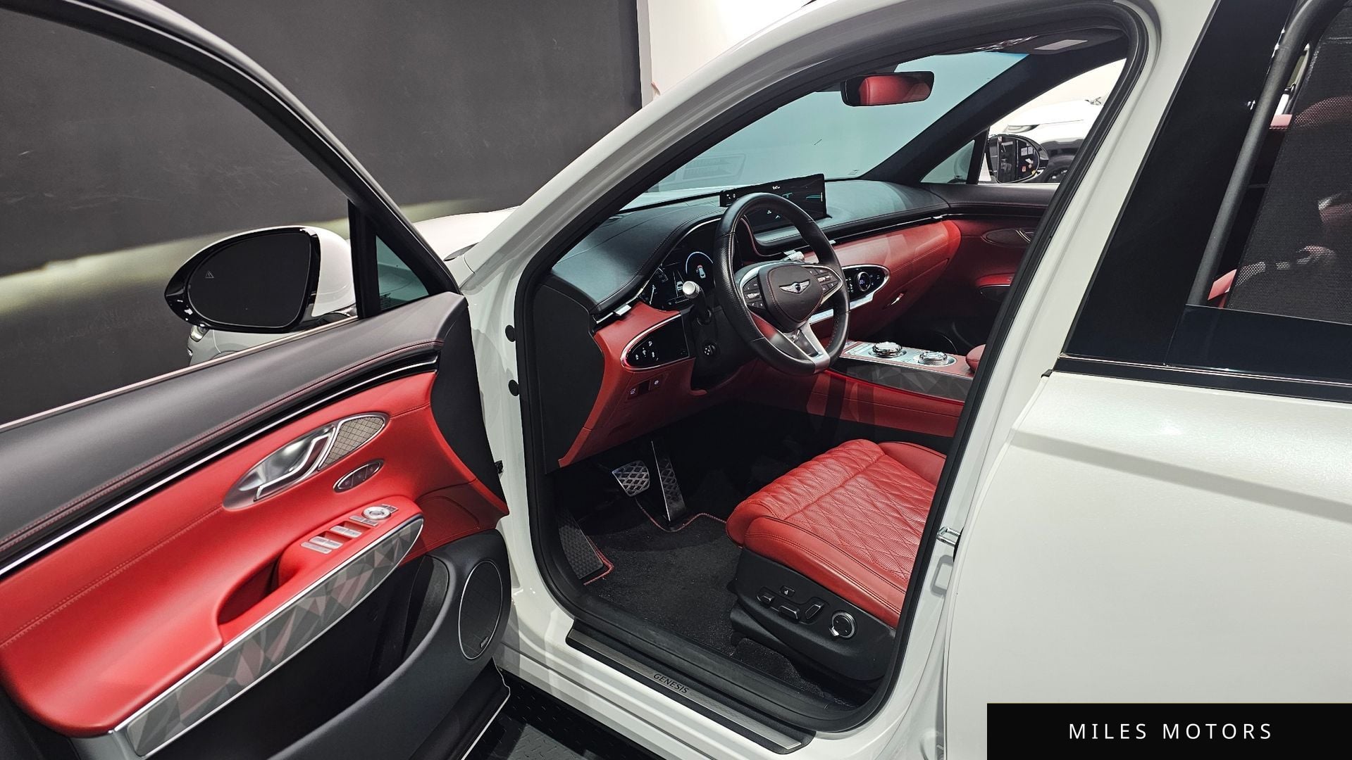 Genesis GV70 2023 — миниатюра 10