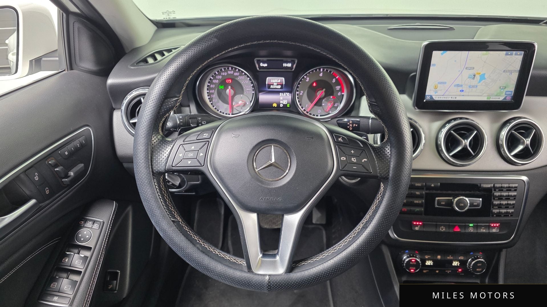 Mercedes-Benz GLA-Class X156 2015 — миниатюра 13