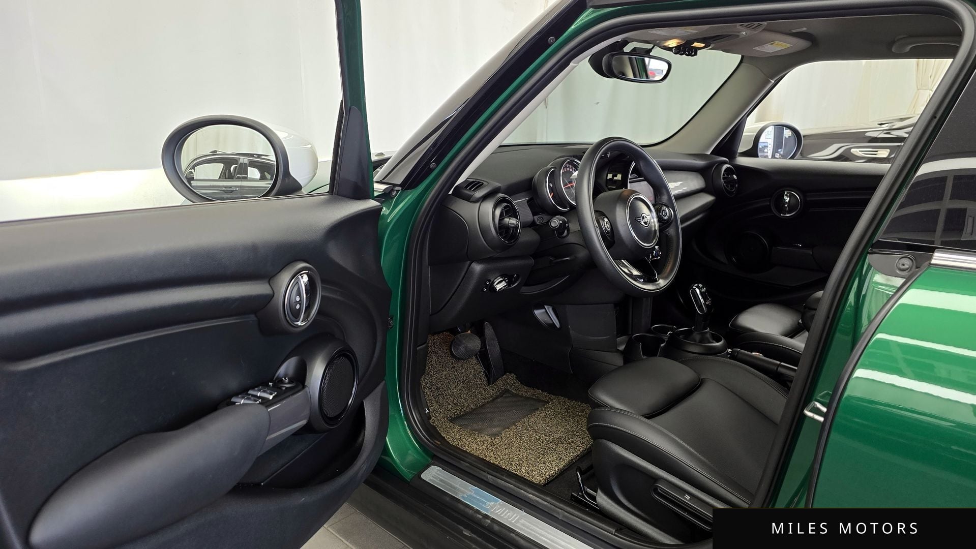 MINI 쿠퍼 2020 — миниатюра 10