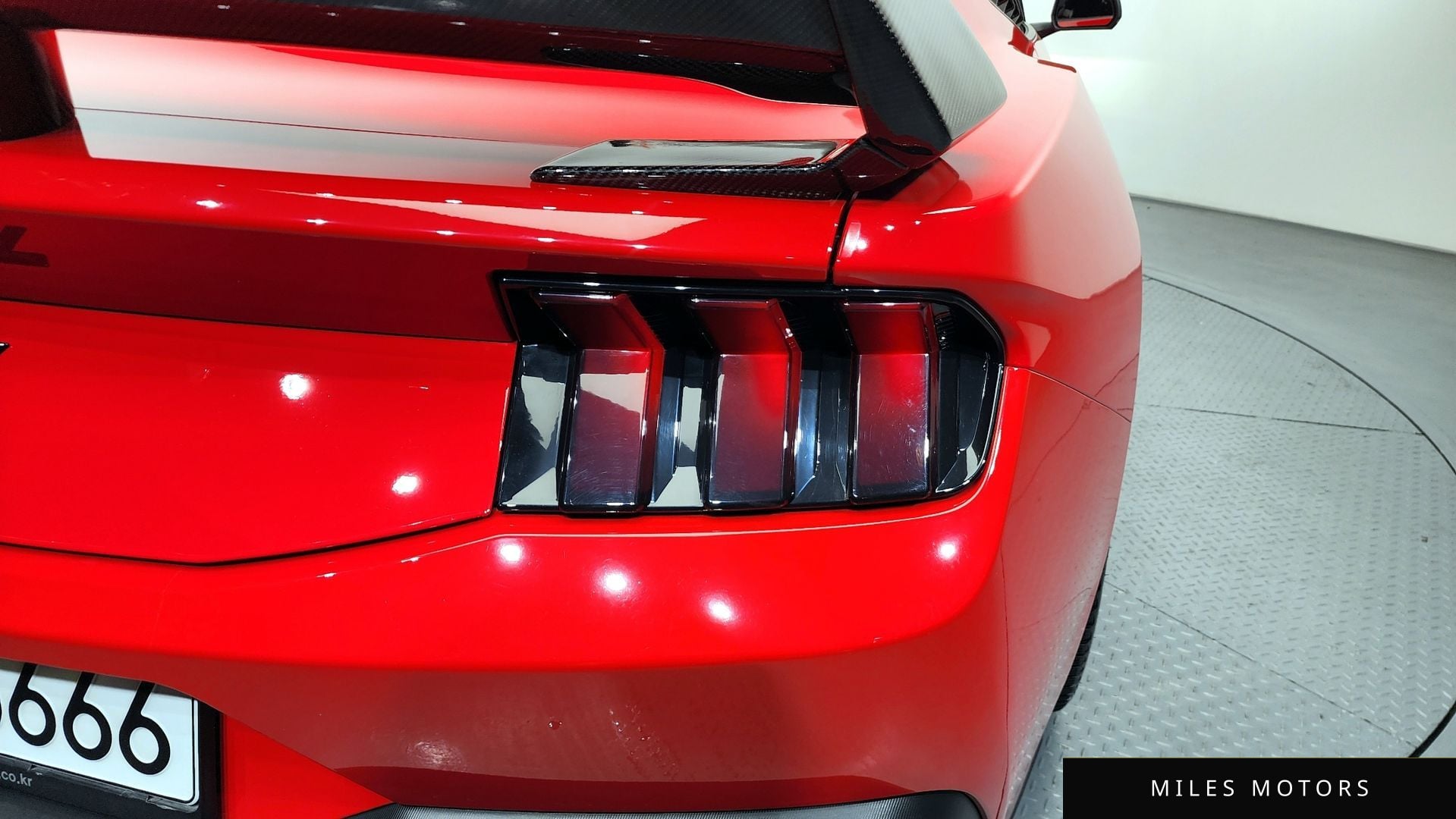 Ford 머스탱 2024 — миниатюра 9
