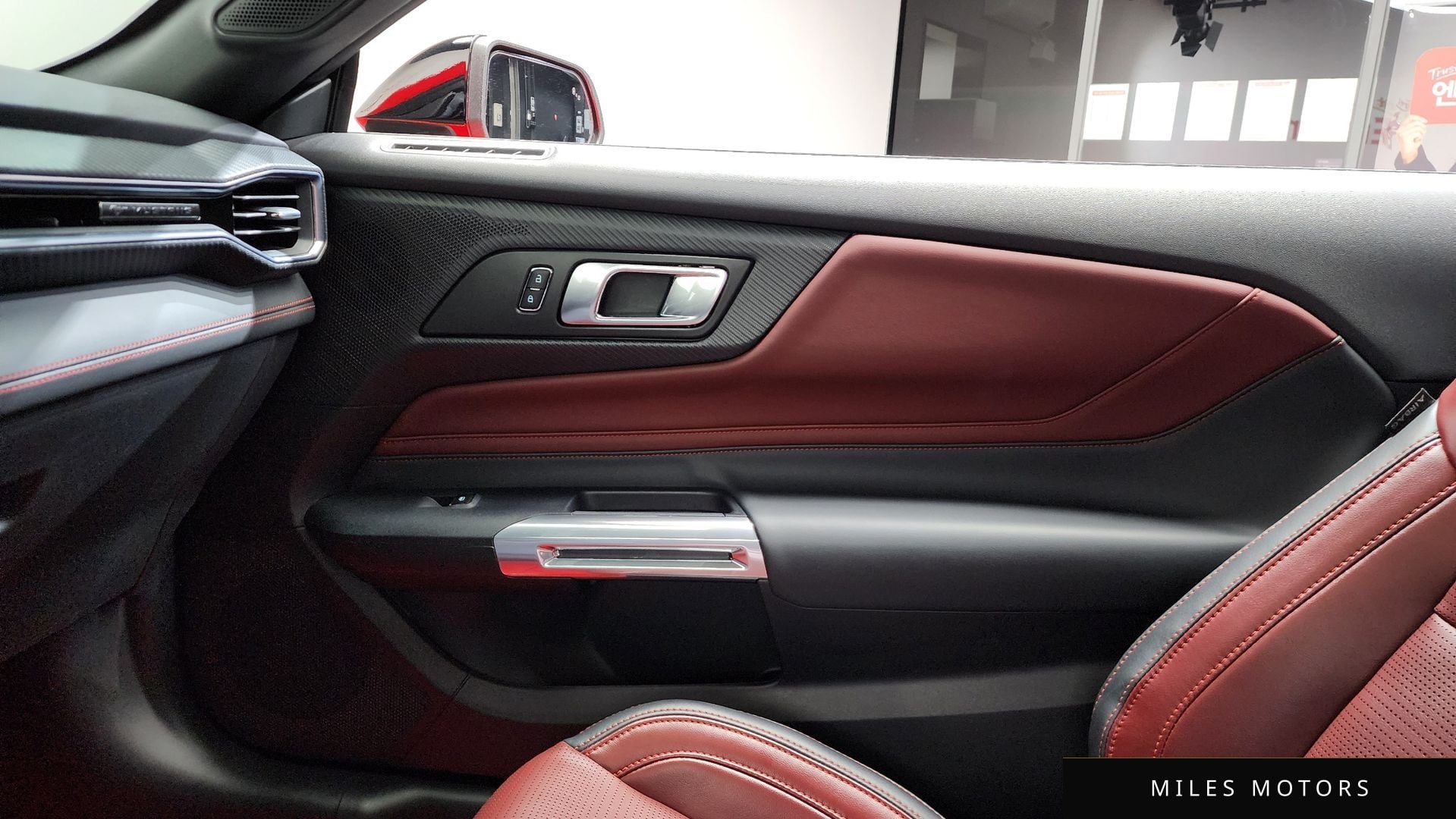 Ford 머스탱 2024 — миниатюра 15