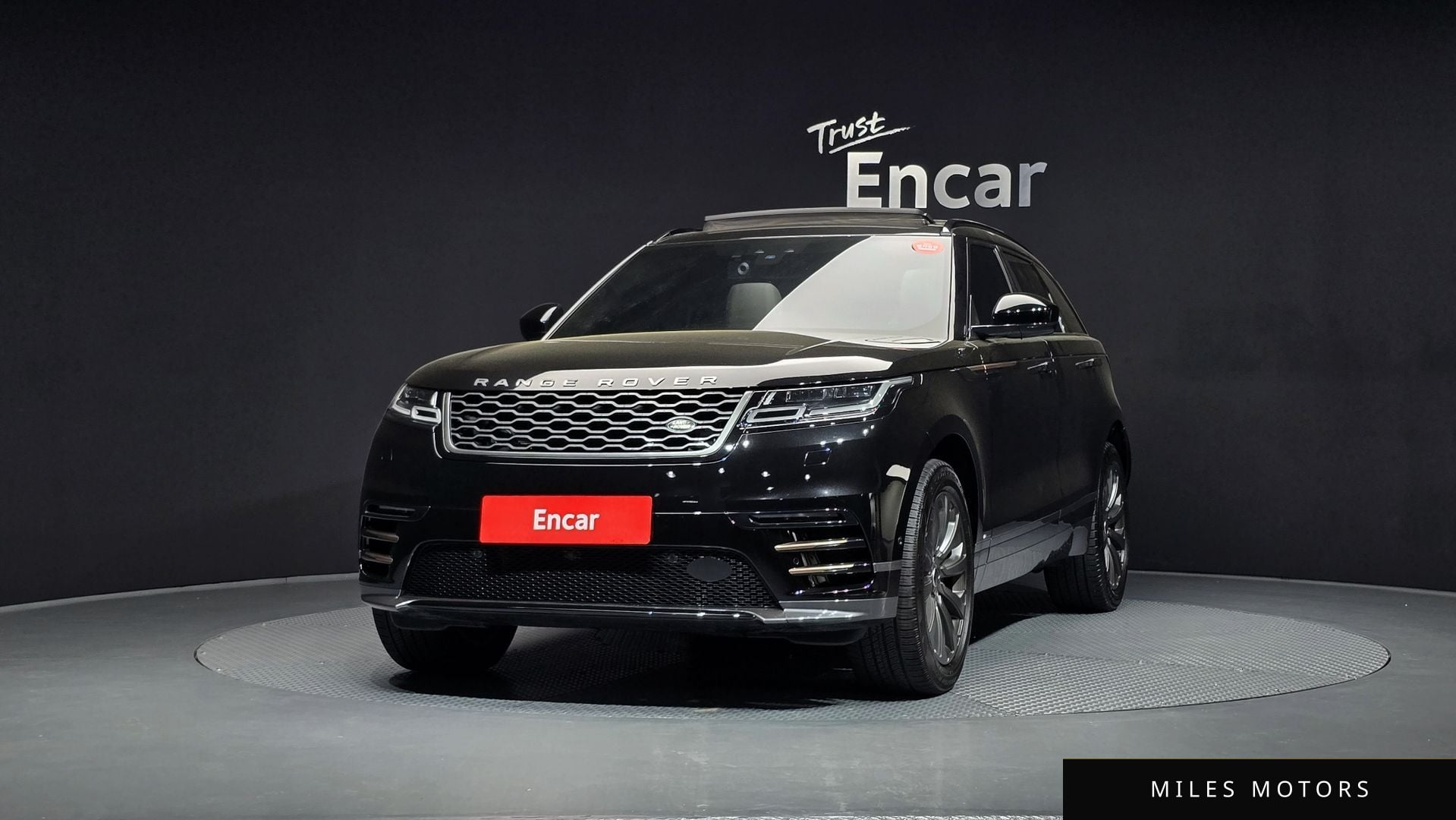 Land Rover Range Rover Velar 2019 — миниатюра 3