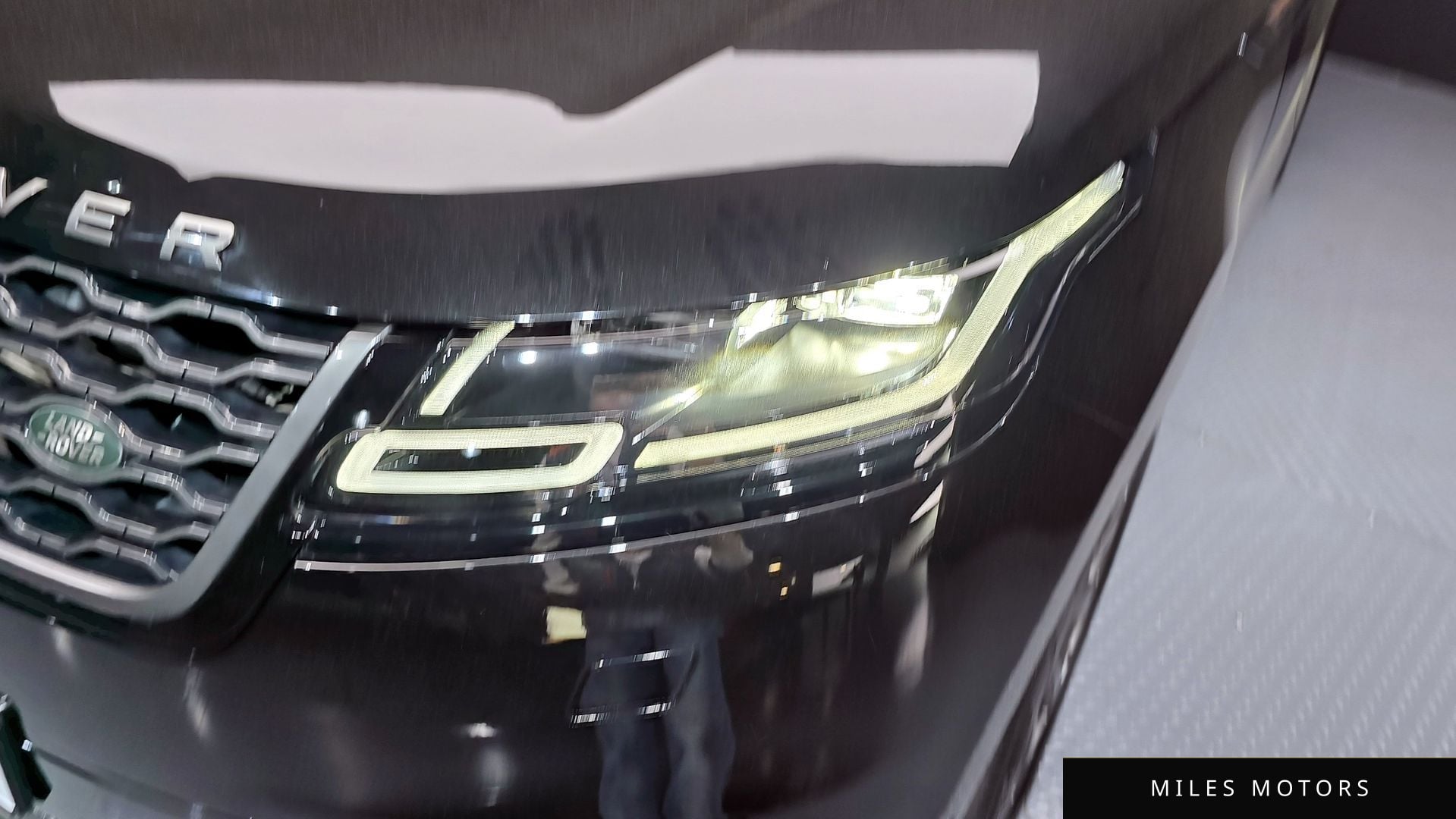 Land Rover Range Rover Velar 2019 — миниатюра 8