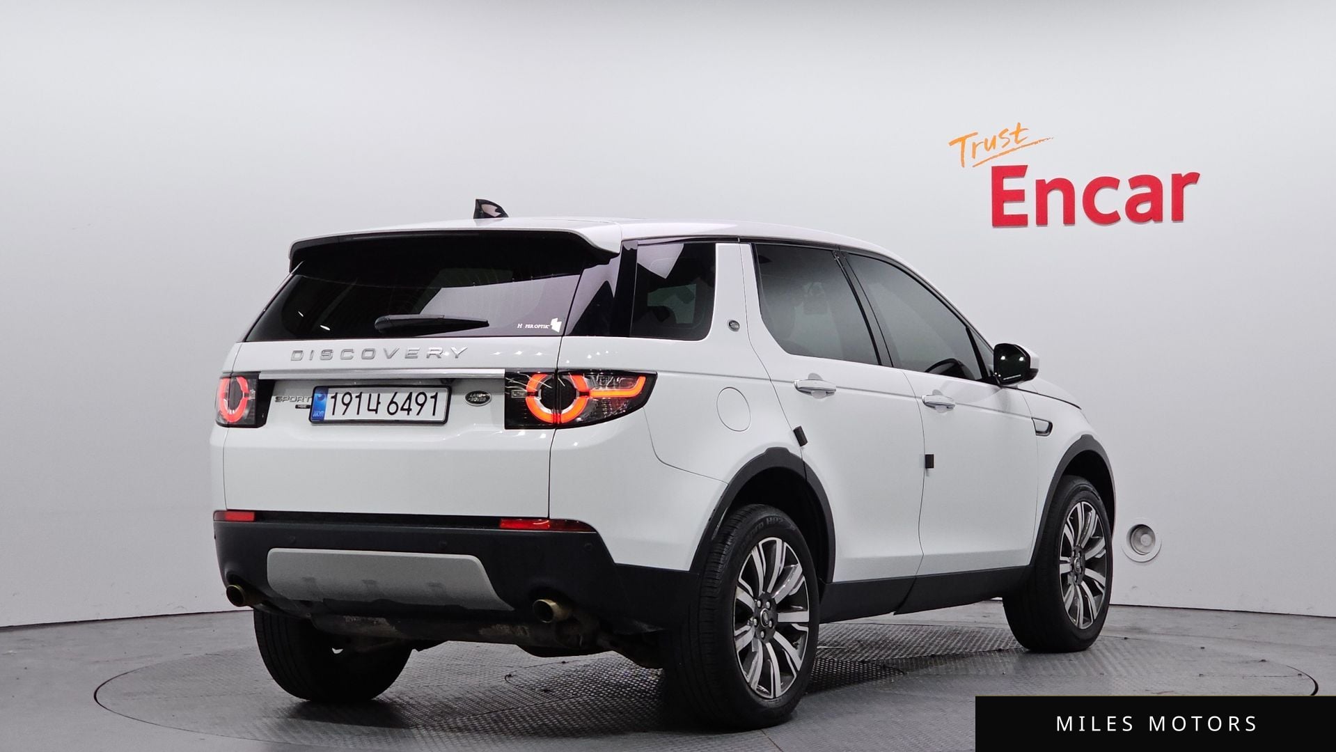 Land Rover Discovery Sport 2018 — миниатюра 2