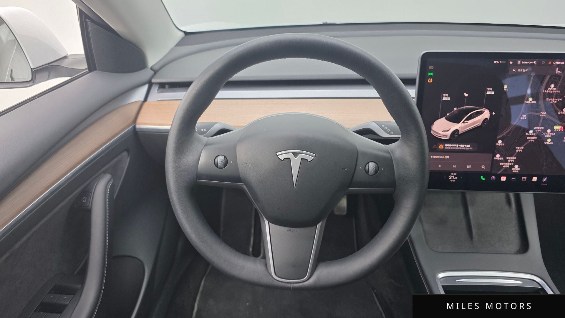 Tesla 모델 3 2022 — миниатюра 12