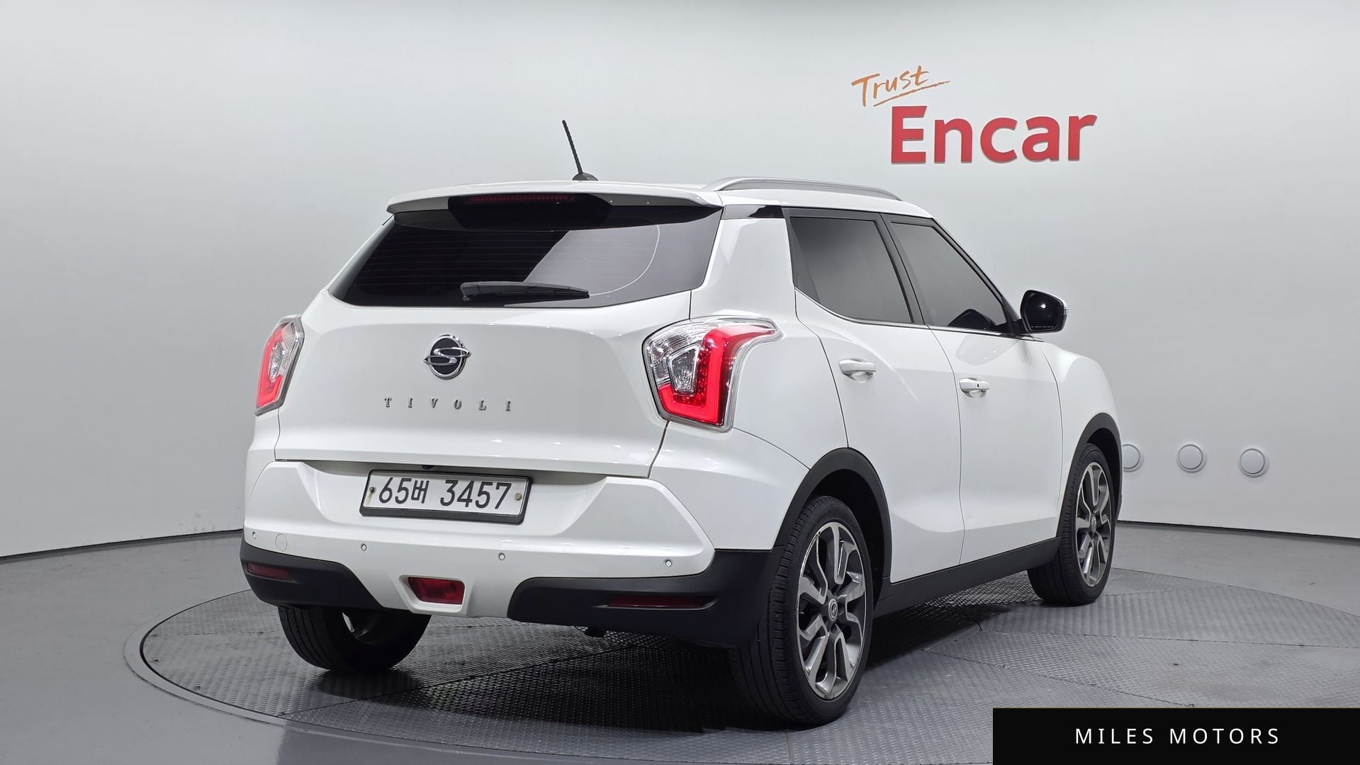 KG Mobility Tivoli 2015 — миниатюра 2