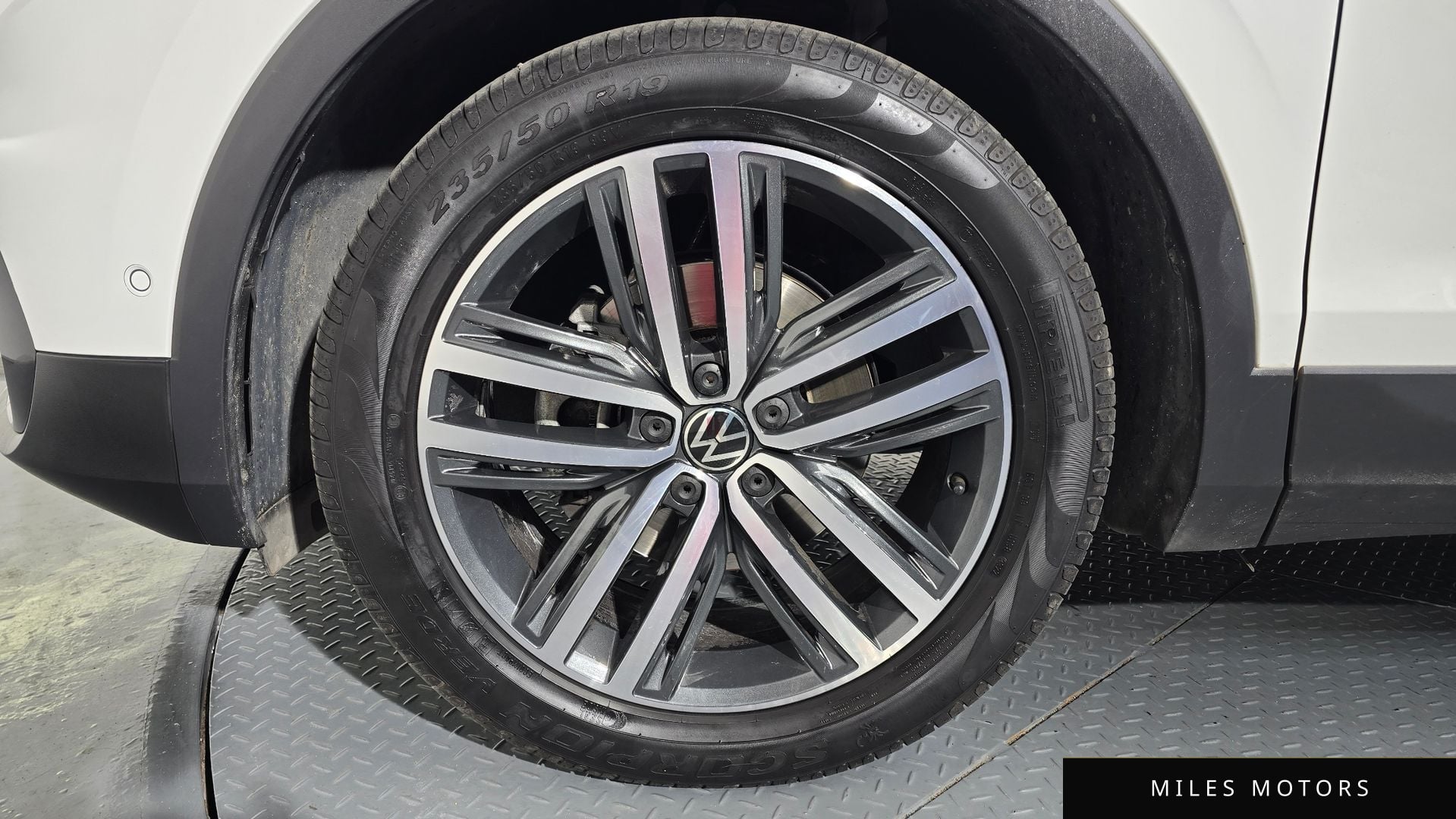 Volkswagen 티구안 2023 — миниатюра 5