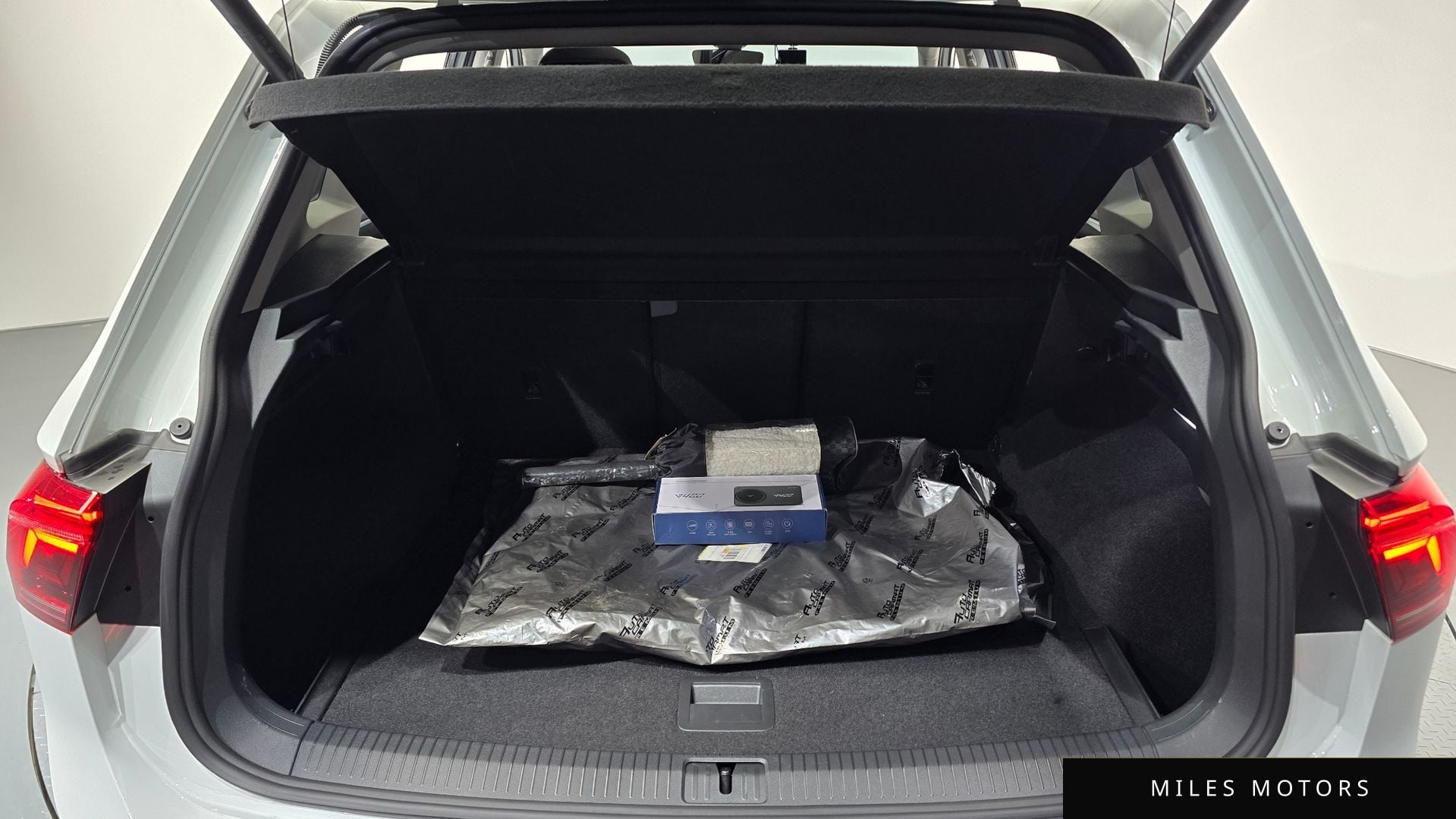 Volkswagen 티구안 2023 — миниатюра 20