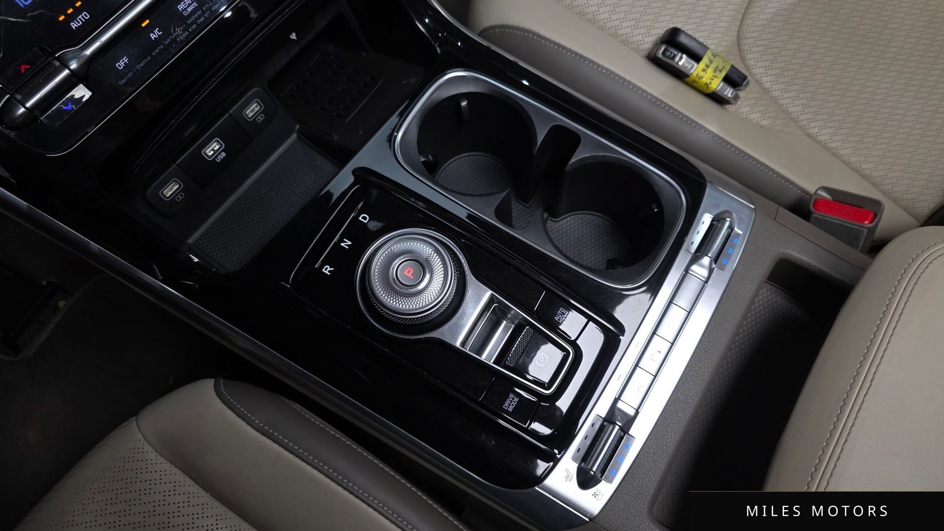 Kia Carnival 2023 — миниатюра 12