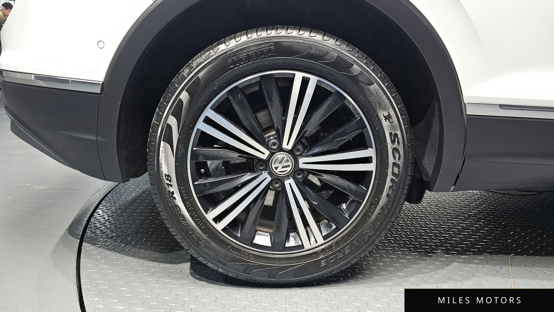 Volkswagen 티구안 2018 — миниатюра 4