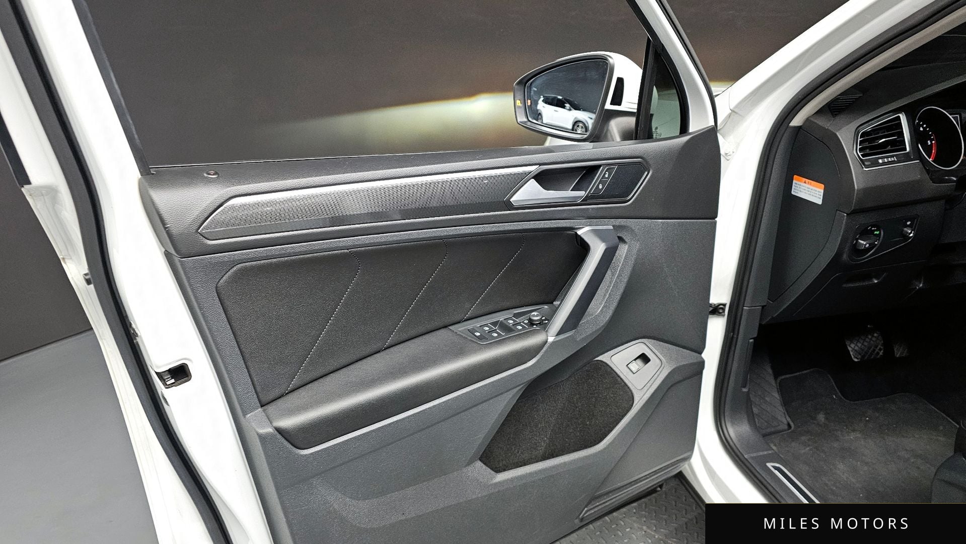 Volkswagen 티구안 2018 — миниатюра 27