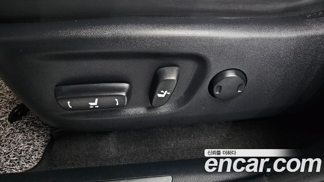 Лексус NX300h 2019 — миниатюра 33