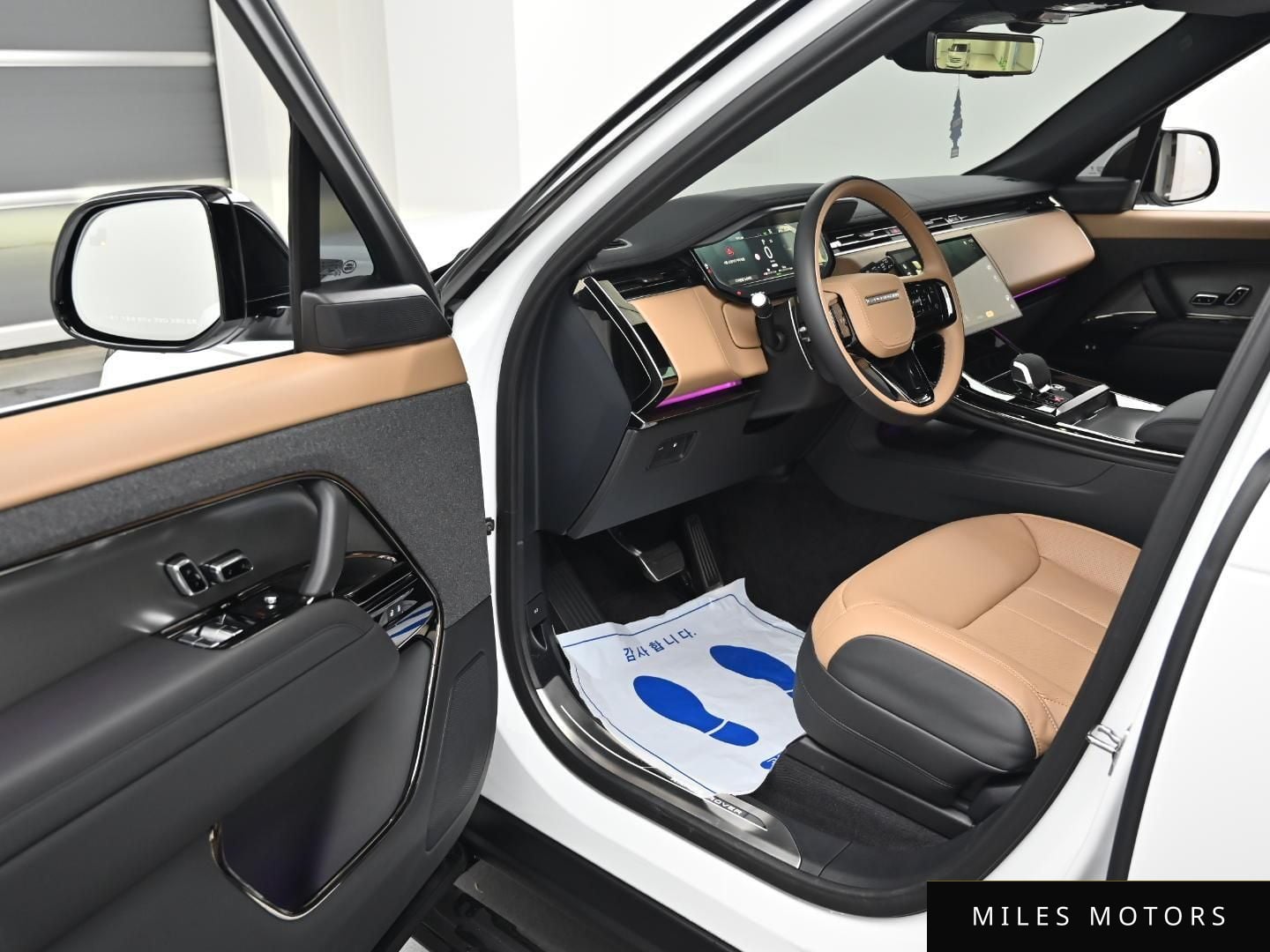 Land Rover Range Rover Sport 2025 — миниатюра 11