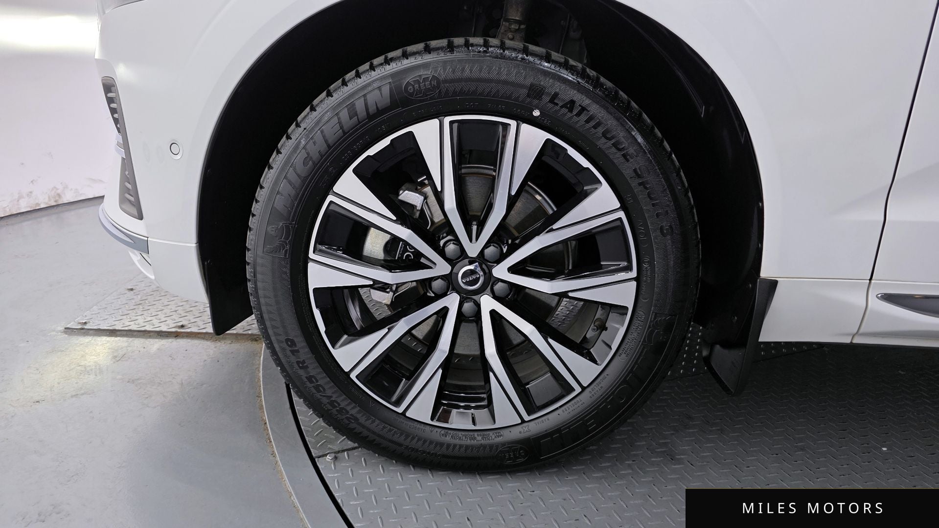 Volvo XC60 2024 — миниатюра 5