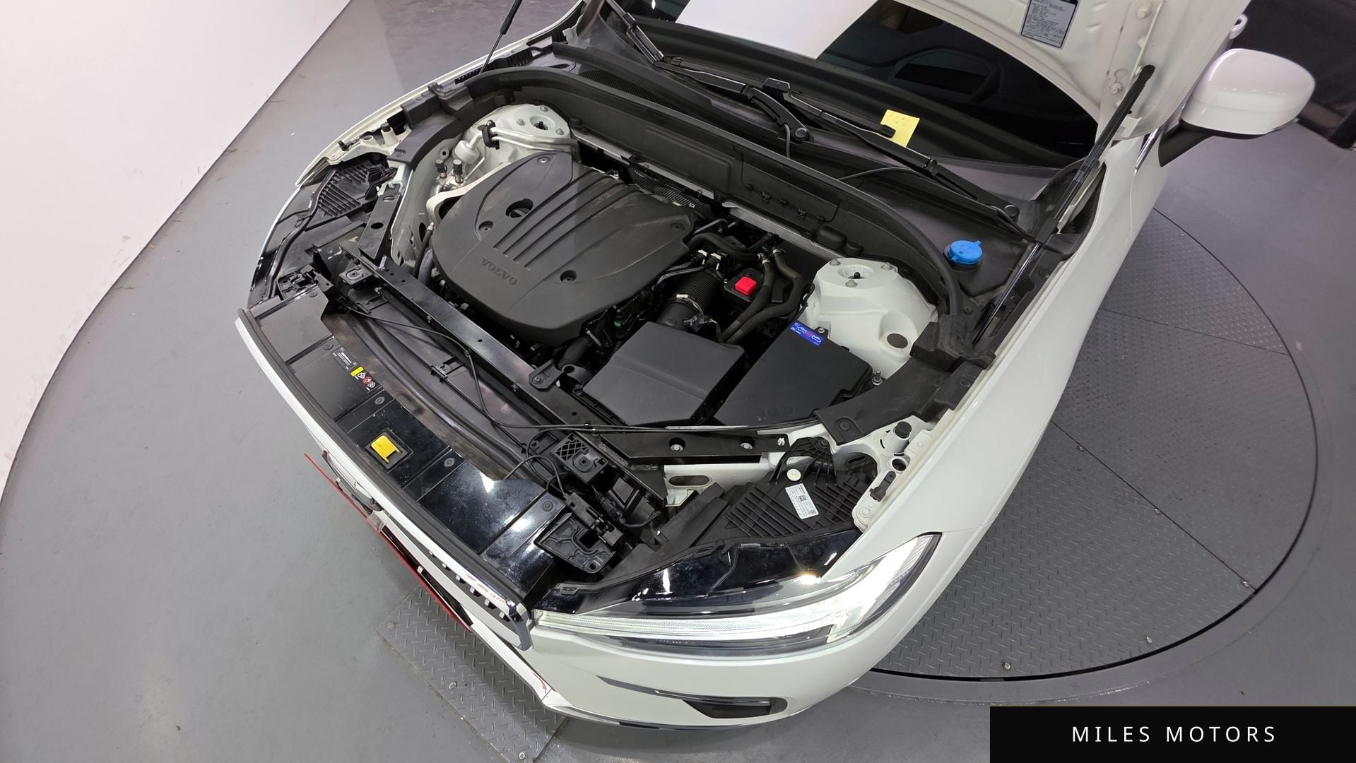 Volvo XC60 2024 — миниатюра 6