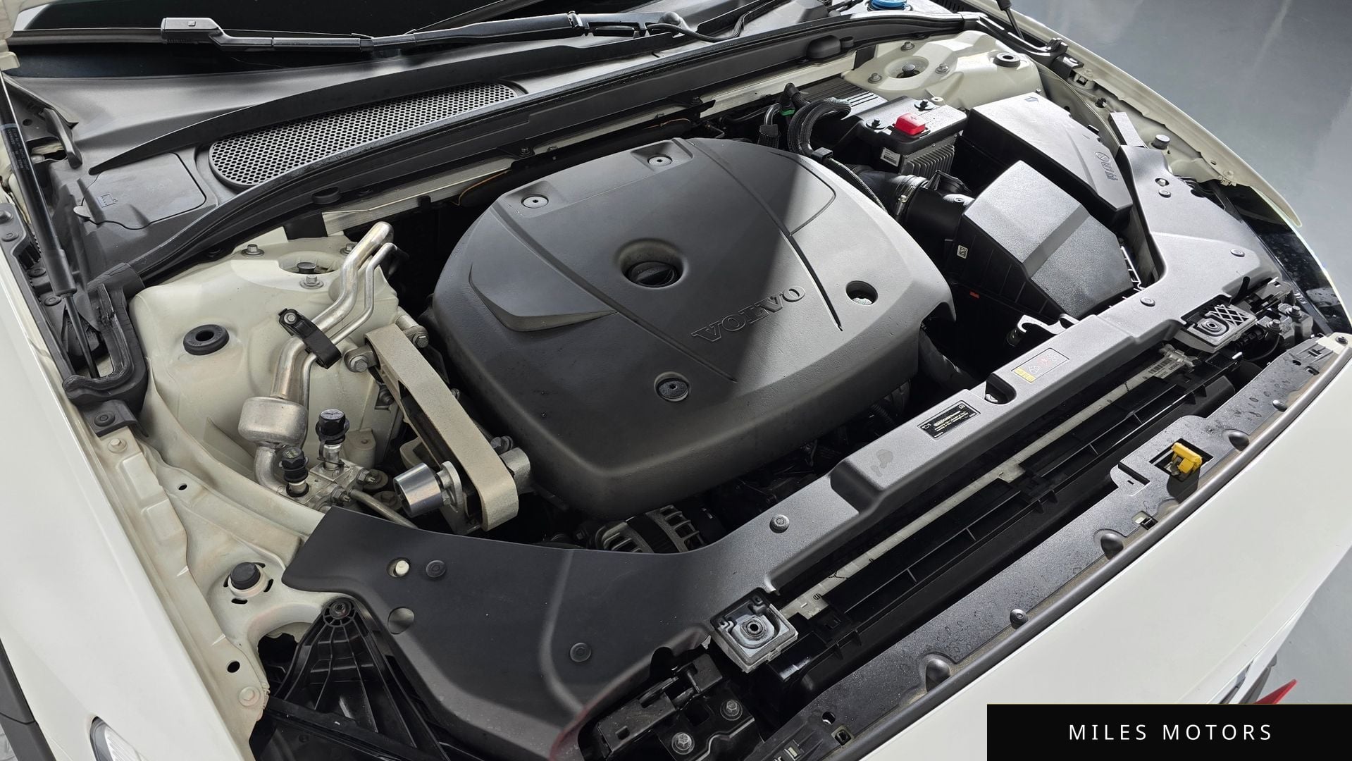 Volvo V60 크로스컨트리 2020 — миниатюра 6