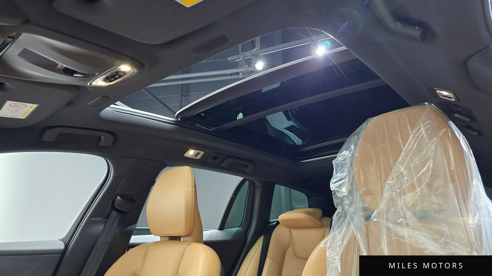 Volvo V60 크로스컨트리 2020 — миниатюра 19