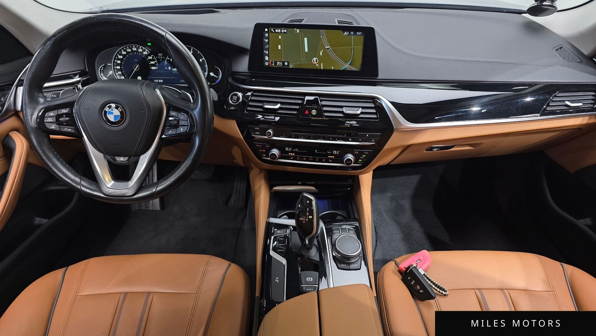 BMW 5 Series (G30) 2018 — миниатюра 10
